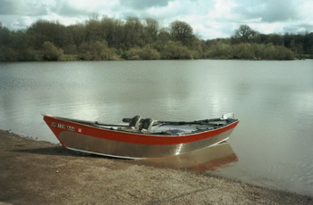 Small Wooden Handmade Boat 85, Wooden Kitchen Table Rs3 9.5