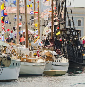Boat Excursion Curacao Journal, Wooden Model Sailing Ships Dublin, Diy Canoe Rack Storage 10