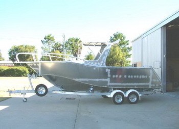 Rhino Liner Paint For Boats Quiet, Cost Of A Boat Lift In Florida Review, Boat Is Sailing In The Sea 03