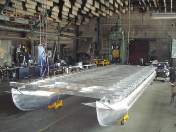 Best Small Pontoon Boats 2020 August, Building A Sailboat Mast Quiz